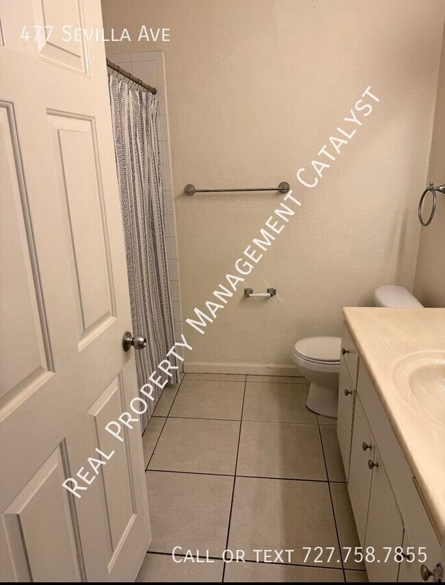 Building Photo - 477 Sevilla Ave