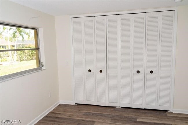 Building Photo - 5654 Eichen Cir