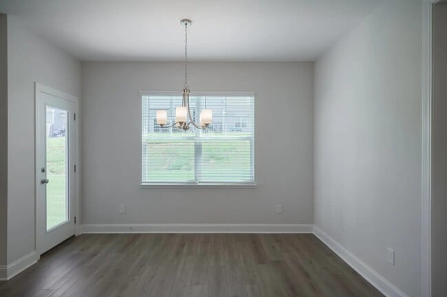 Building Photo - 7 Callen Oak Wy