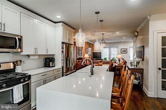 Building Photo - 126 N Wayne St