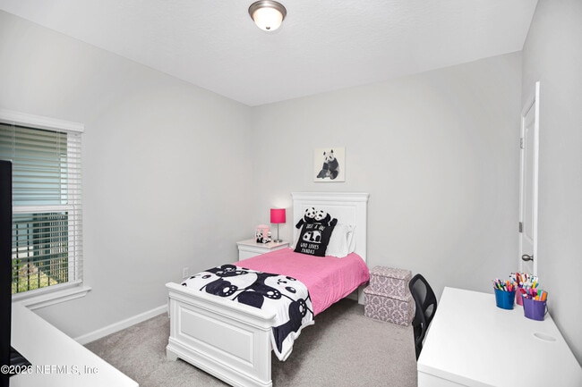 Building Photo - 179 Horsetail Ct