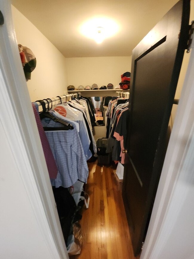 Building Photo - Great Location Conshy Apartment w/Central ...