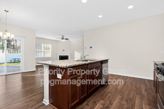 Building Photo - 2212 Apple Glen Ln