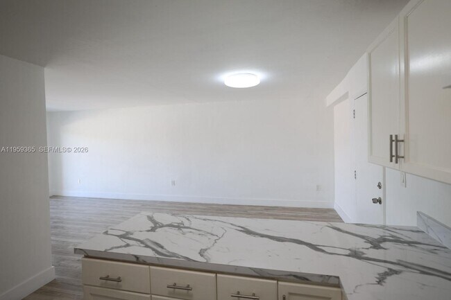 Building Photo - 3501 W 11th Ave