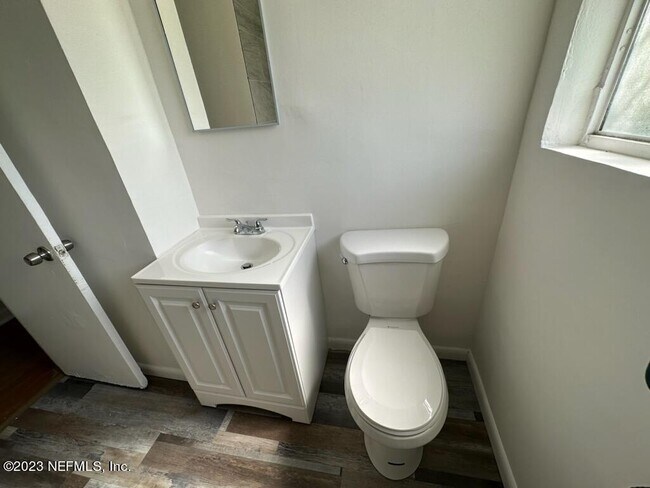 Building Photo - 3427 Rogero Rd