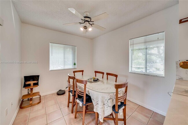 Building Photo - 16332 Malibu Dr