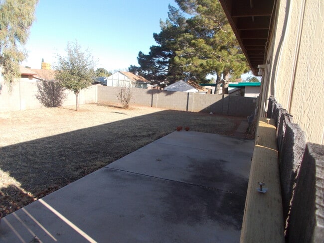 Building Photo - 861 Catalina Dr
