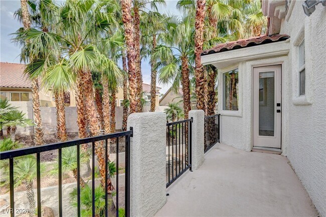 Building Photo - 9817 Park Brook Ave