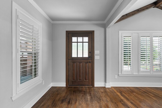 Building Photo - 4036 Linden Ave