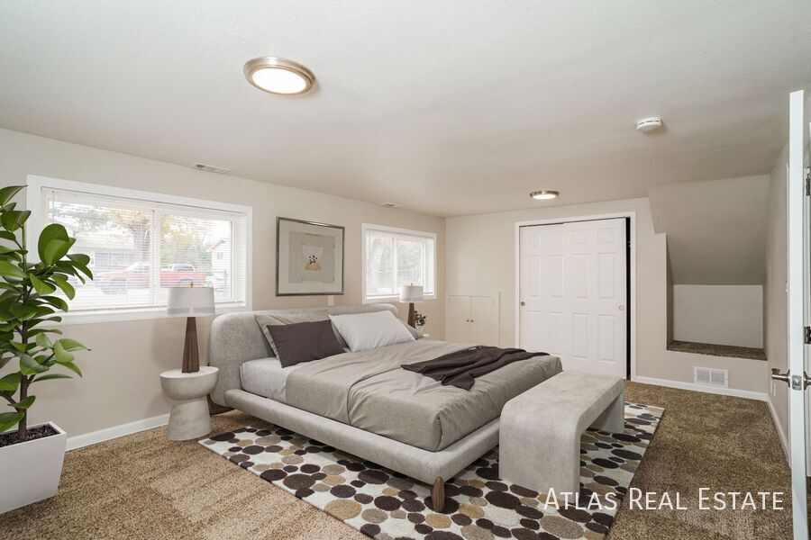 Building Photo - 804 2nd St