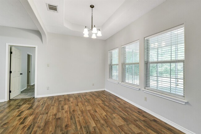 Building Photo - 165 Magnolia Bend