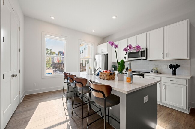 Building Photo - 1389 Cozy Ct. SE