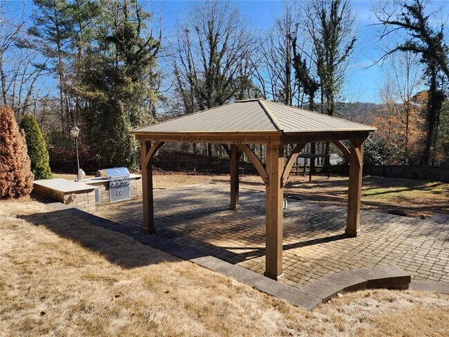 Building Photo - 885 Melody Ln