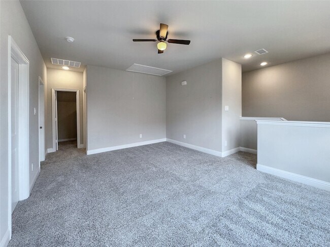 Building Photo - 3119 Grandview Dr