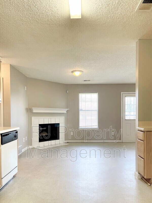 Building Photo - 4297 Kings Valley Cove E