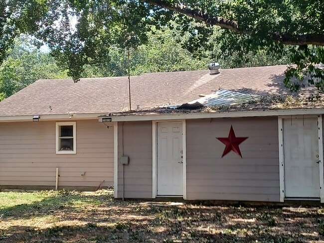 Building Photo - 1103 Raven Ln