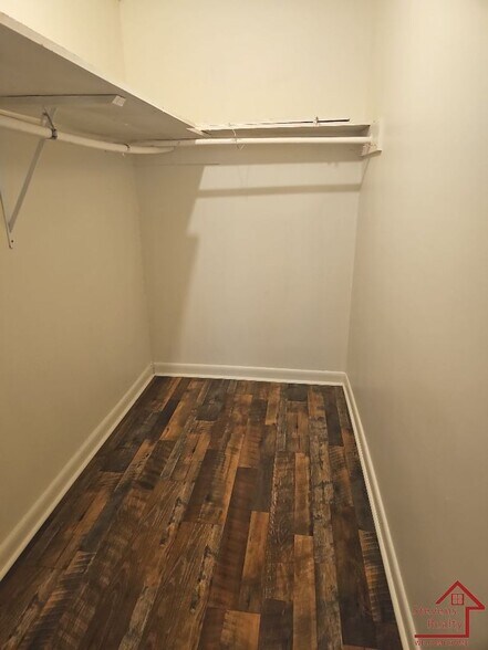 Building Photo - 441 Harding Pl