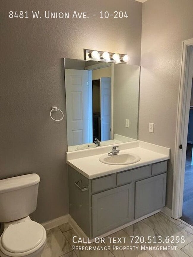 Building Photo - 8481 W Union Ave