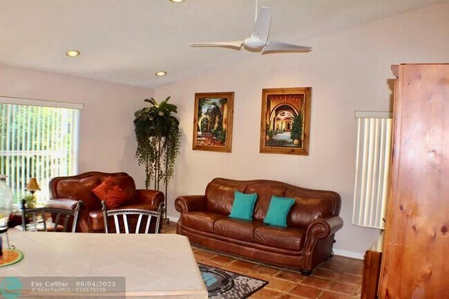 Building Photo - 13110 SW 19th Dr