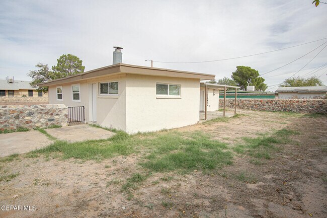 Building Photo - 4920 Alps Dr