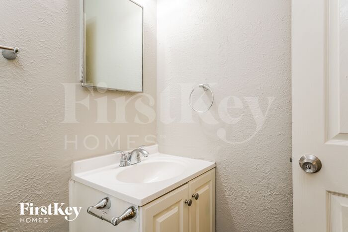 Building Photo - 6530 Gentle River Dr