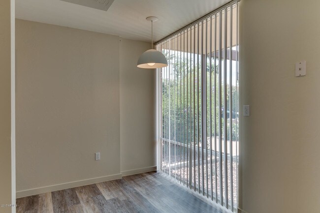 Building Photo - 4646 N 11th Ave