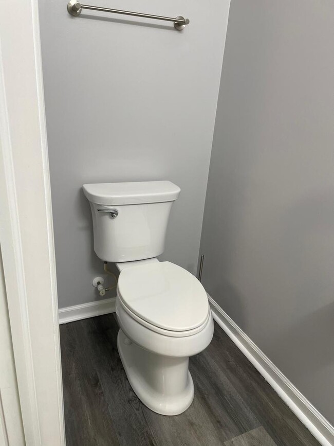 Building Photo - 416 Conservatory Ln