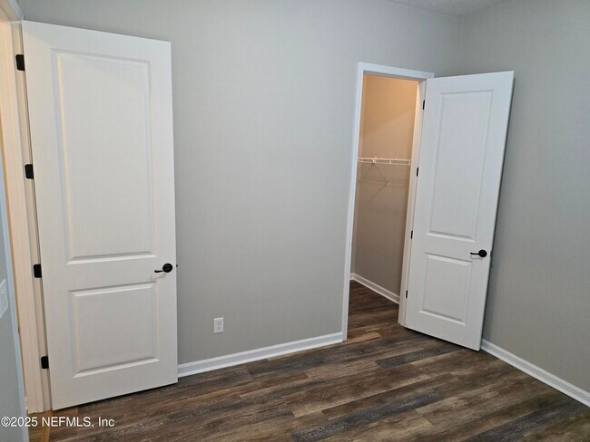 Building Photo - 204 Balvenie Dr