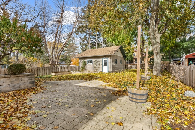 Building Photo - 518 South St