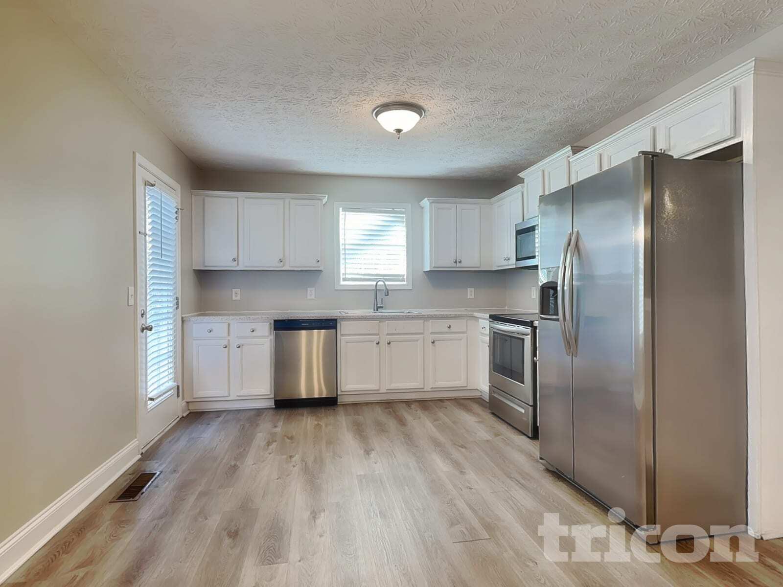 Building Photo - 97 Farmington Dr