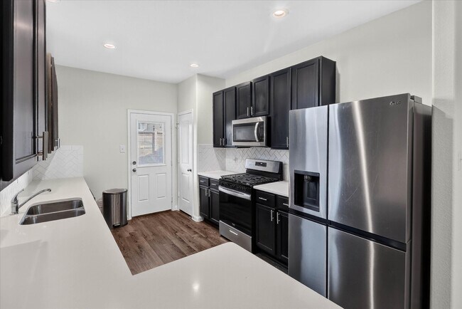 Building Photo - 24839 Goldoni Dr
