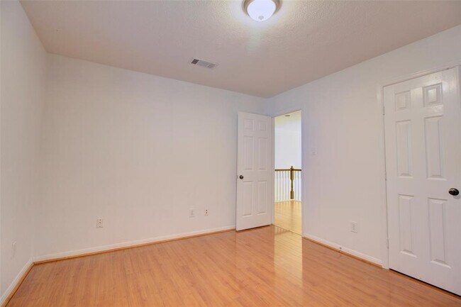 Building Photo - 1226 Rabbs Crossing