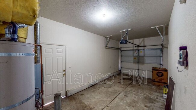 Building Photo - 1520 Humboldt St