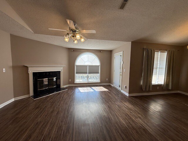 Building Photo - 5000 Lawndale Dr