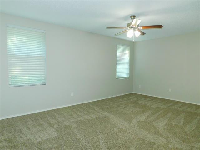 Building Photo - 5901 Thoroughbred Trail