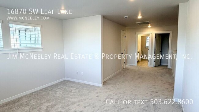 Building Photo - 16870 SW Leaf Ln