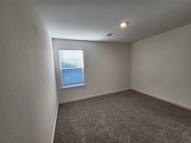 Building Photo - 30622 Wicklow Gdns Dr