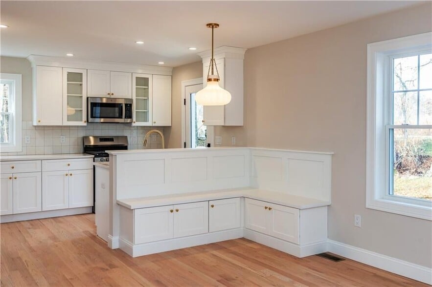 Building Photo - 1810 Kingstown Rd