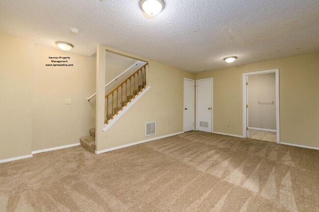 Building Photo - 9242 E Funston Ct