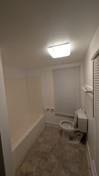 Building Photo - 727 Washington Ave