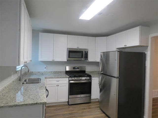 Building Photo - 2035 San Francisco Dr