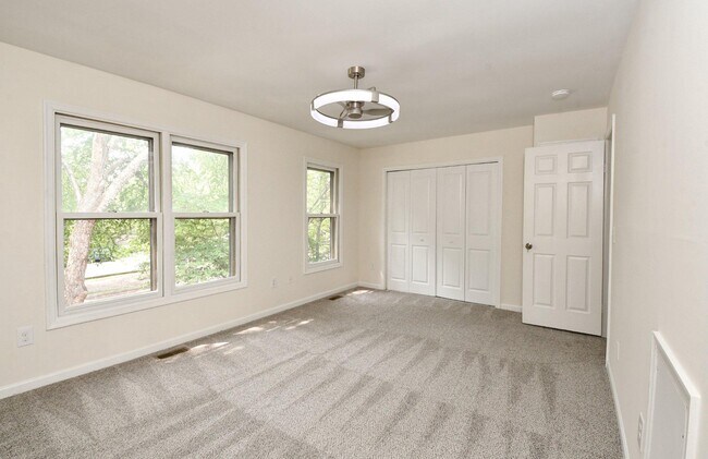 Building Photo - 10709 Gideon Ct