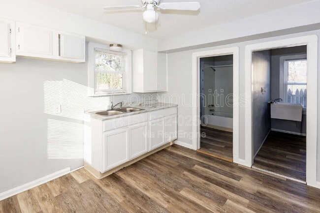 Building Photo - 3132 W 33rd St