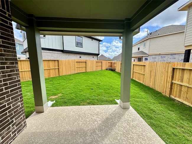 Building Photo - 1210 Shaded Rock Dr