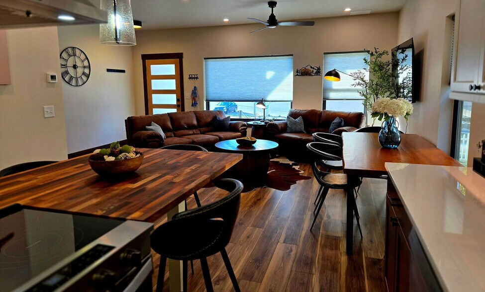 Building Photo - 37 S Rodney St