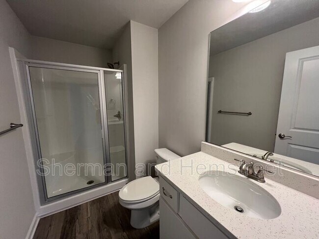 Building Photo - 7066 Hummingbird Dr