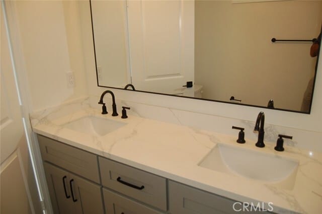 Building Photo - 425 W Duarte Rd