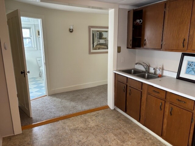 Building Photo - 16 Kinderhook St