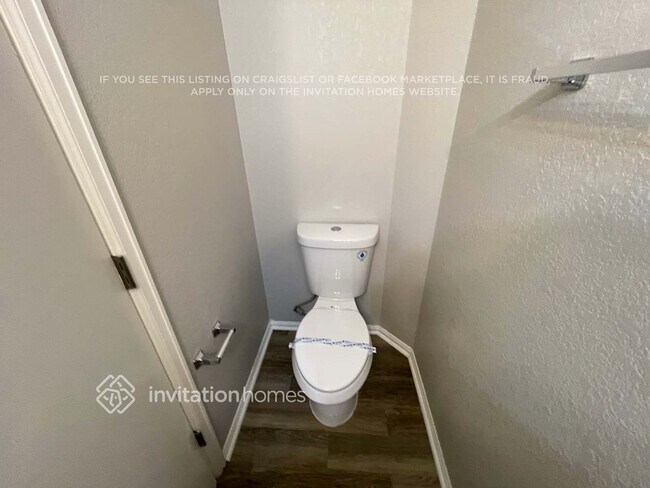 Building Photo - 4892 N Silverlace Dr