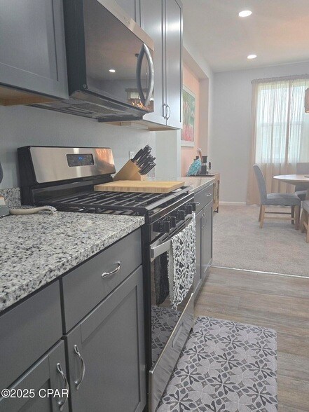 Building Photo - 8634 Sand dollar Dr